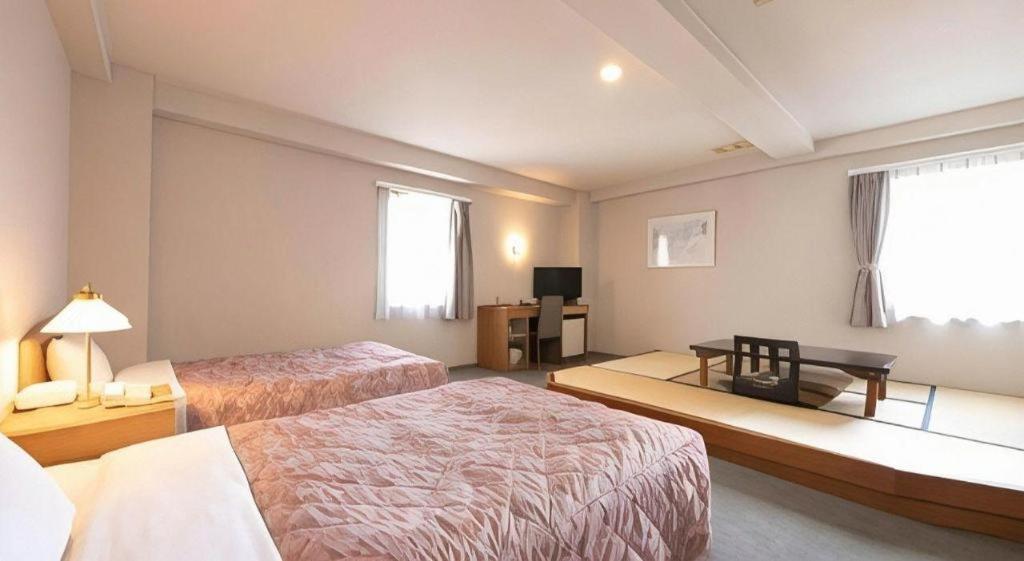 Main Hotel Miyakonojō Eksteriør bilde